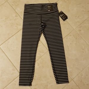 GapFit Blackout Stripe 7/8 Leggings